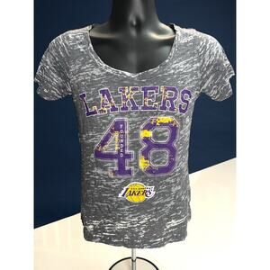 LA Lakers Women’s T-Shirt Size M |
48 Founded design NBA Licensed Distressed Tee